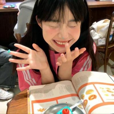 维奥莱特·诺齐埃尔