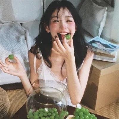 注视我心